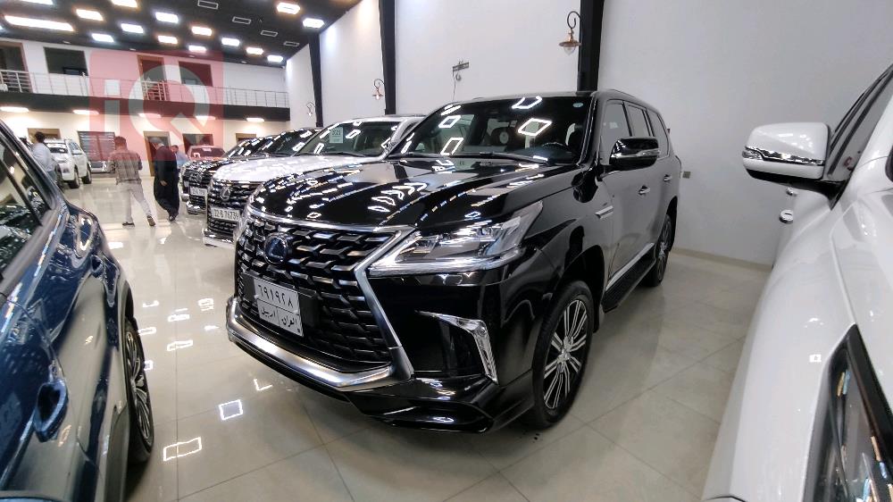 Lexus LX